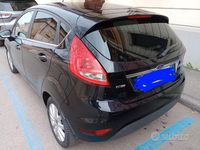 Usata Ford Fiesta 68 CV (50 kW) 2008 Nero Utilitaria