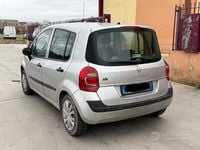 Usata Renault Modus Dynamique 74 CV (54 kW) 2008 Grigio Monovolume