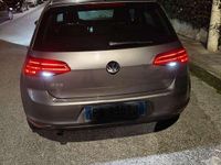 Usata VW Golf VII Comfortline 110 CV (80 kW) 2015 Oro Berlina