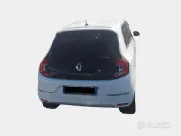 Usata Renault Twingo Techno 30 kW (42 CV) 2023 Bianco Utilitaria