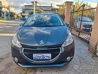 Usata Peugeot 208 Active 68 CV (50 kW) 2014 Grigio Utilitaria