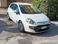 Usata Fiat Punto 75 CV (55 kW) 2010 Bianco Utilitaria