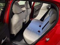 Nouvelle Fiat 600 La Prima 101 ch (74 kW) 2025 Rouge SUV