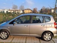 Usata Honda Jazz 78 CV (57 kW) 2005 Grigio Utilitaria