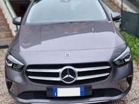 Usata Mercedes B200 150 CV (110 kW) 2022 Grigio Monovolume