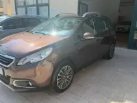 Usata Peugeot 2008 Allure 92 CV (67 kW) 2013 Marrone SUV