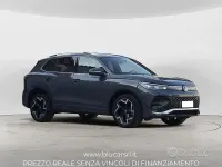 Usata VW Tiguan R-line 150 CV (110 kW) 2024 Grigio SUV