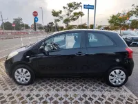 Usata Toyota Yaris Sol 69 CV (50 kW) 2009 Nero Utilitaria