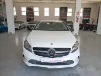 Usata Mercedes A180 109 CV (80 kW) 2016 Bianco Utilitaria