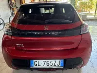 Usata Peugeot 208 Allure 102 CV (75 kW) 2022 Rosso Utilitaria