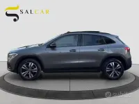 Usado Mercedes GLA200 150 CV (110 kW) 2022 Gris SUV