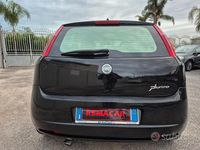 Usata Fiat Grande Punto Dynamic 90 CV (66 kW) 2006 Nero Utilitaria