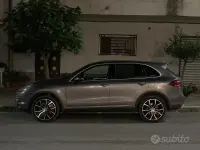 Usata Porsche Cayenne 245 CV (180 kW) 2014 Grigio SUV