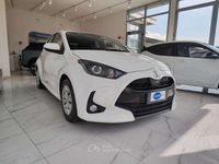 Usata Toyota Yaris Active 72 CV (52 kW) 2023 Super white Utilitaria