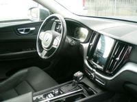Usata Volvo XC60 Momentum 190 CV (139 kW) 2020 Grigio SUV