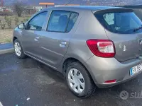 Usata Dacia Sandero 75 CV (55 kW) 2015 Marrone Berlina