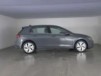 Usata VW Golf VIII Style 150 CV (110 kW) 2025 Dolphin grey metallizzato Berlina
