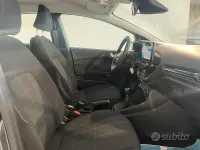 Usata Ford Fiesta Titanium 75 CV (55 kW) 2019 Grigio Utilitaria