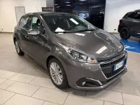 Usata Peugeot 208 Allure 83 CV (61 kW) 2019 Grigio scuro metallizzato Utilitaria