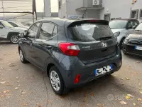 Usata Hyundai i10 Advanced 67 CV (49 kW) 2022 Grigio scuro metallizzato Utilitaria