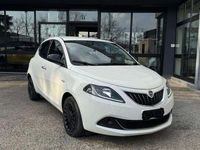 Usata Lancia Ypsilon Silver 69 CV (50 kW) 2022 Bianco Utilitaria