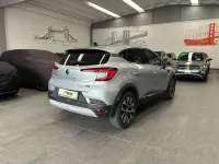 Usata Renault Captur Techno 143 CV (105 kW) 2023 Grigio SUV