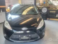 Usata Ford Fiesta 60 CV (44 kW) 2011 Nero Berlina