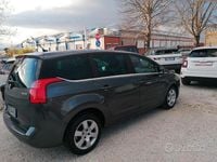 Usata Peugeot 5008 112 CV (82 kW) 2012 Grigio Monovolume