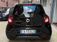 Usata Smart ForFour Brabus 90 CV (66 kW) 2017 Nero Utilitaria