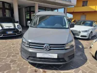 Usata VW Caddy 75 CV (55 kW) 2018 Grigio Monovolume