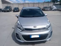 Usata Kia Rio 75 CV (55 kW) 2016 Grigio Utilitaria