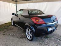 Usata Opel Tigra Sport 150 CV (110 kW) 2005 Nero Cabrio