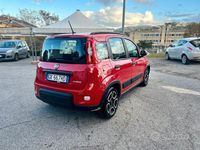 Usata Fiat Panda Cross Cross 70 CV (51 kW) 2022 Rosso Utilitaria