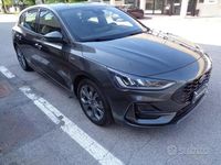 Usata Ford Focus ST 125 CV (91 kW) 2022 Grigio Berlina