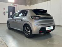 Usata Peugeot 208 Allure 101 CV (74 kW) 2023 Grigio Utilitaria