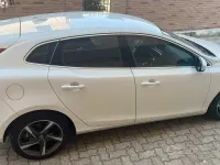 Usata Volvo V40 R-Design 150 CV (110 kW) 2014 Bianco Berlina