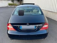 Usata Mercedes CLS320 Avantgarde 224 CV (164 kW) 2005 Blu Berlina
