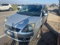 Usata Ford Fiesta Ghia 75 CV (55 kW) 2008 Argento Utilitaria