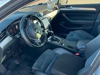 Usata VW Passat Exclusive 150 CV (110 kW) 2019 Grigio Station wagon