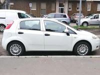 Usata Fiat Grande Punto Active 77 CV (56 kW) 2010 Bianco Utilitaria