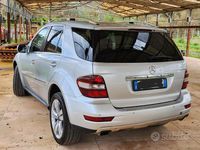 Usata Mercedes ML320 Premium 224 CV (164 kW) 2009 Grigio SUV
