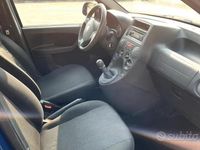 Usata Fiat Panda 4x4 Climbing 69 CV (50 kW) 2010 Blu Utilitaria