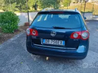 Usata VW Passat 140 CV (102 kW) 2008 Blu Station wagon