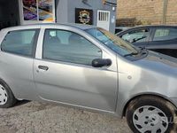 Usata Fiat Punto 60 CV (44 kW) 2002 Grigio Utilitaria