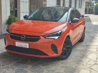 Używany Opel Corsa Design & Tech 75 KM (55 kW) 2023 Pomarańczowy Hatchback