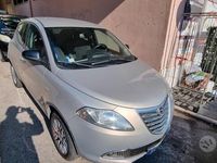 Usata Lancia Ypsilon 80 CV (58 kW) 2015 Utilitaria