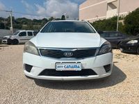 Usata Kia Ceed 109 CV (80 kW) 2009 Bianco Utilitaria
