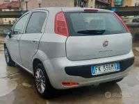 Usata Fiat Punto Lounge 77 CV (56 kW) 2017 Grigio Utilitaria