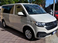 Usata VW Caravelle 150 CV (110 kW) 2022 Beige Monovolume