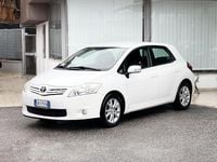 Usata Toyota Auris 99 CV (72 kW) 2012 Bianco Berlina